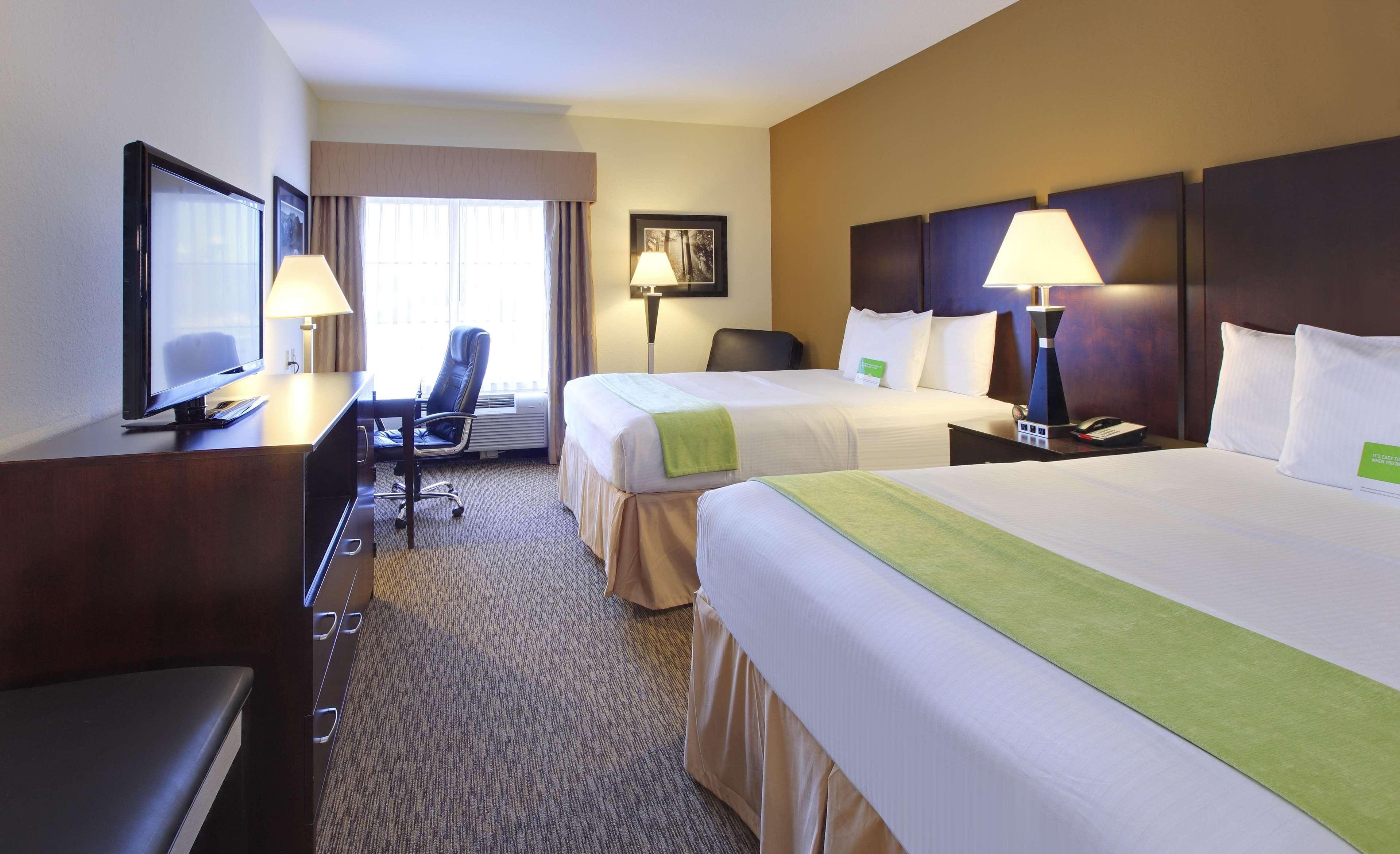 Hotel La Quinta By Wyndham Wolfchase 3*