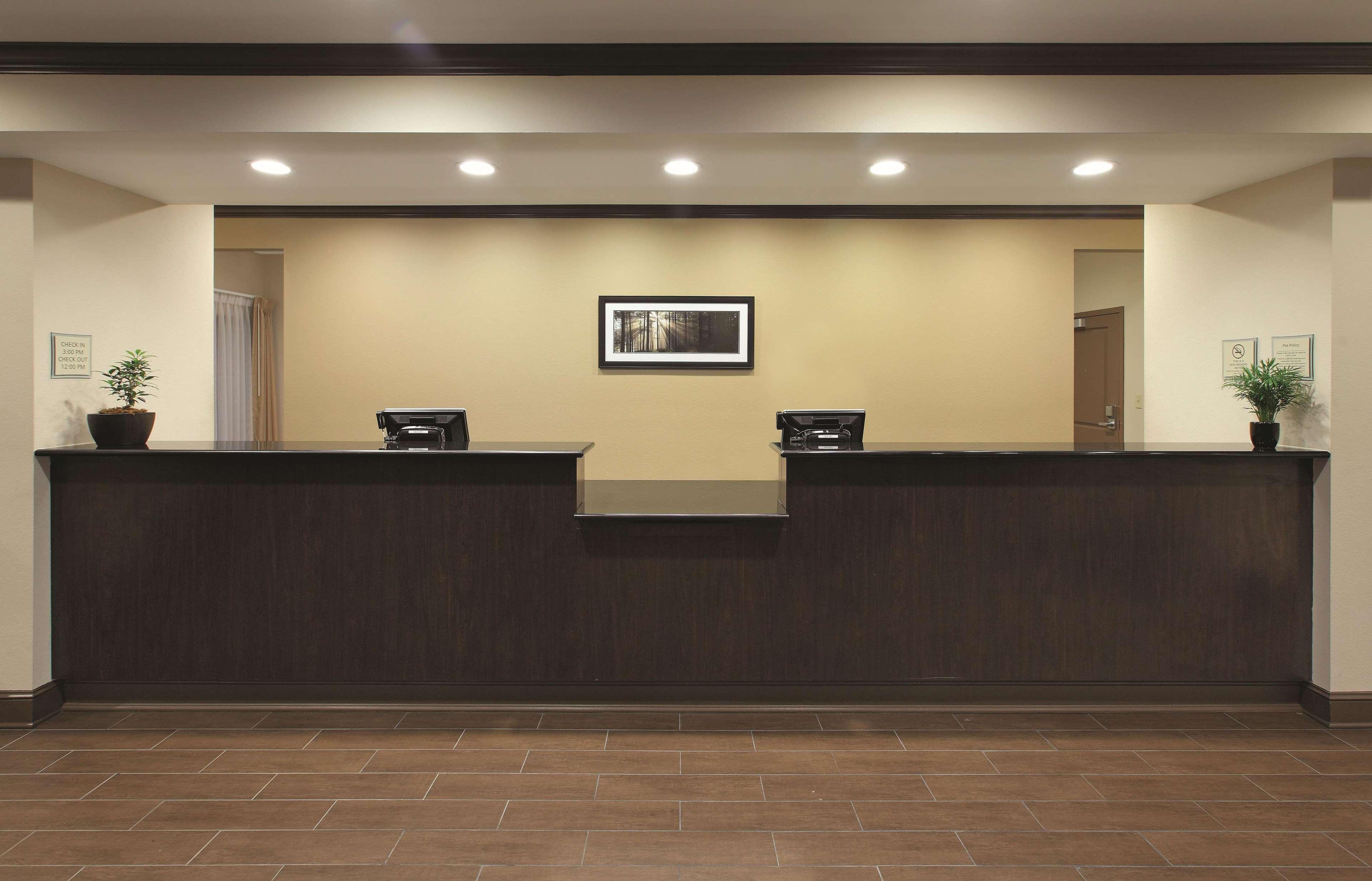 Hotel La Quinta By Wyndham Wolfchase 3*