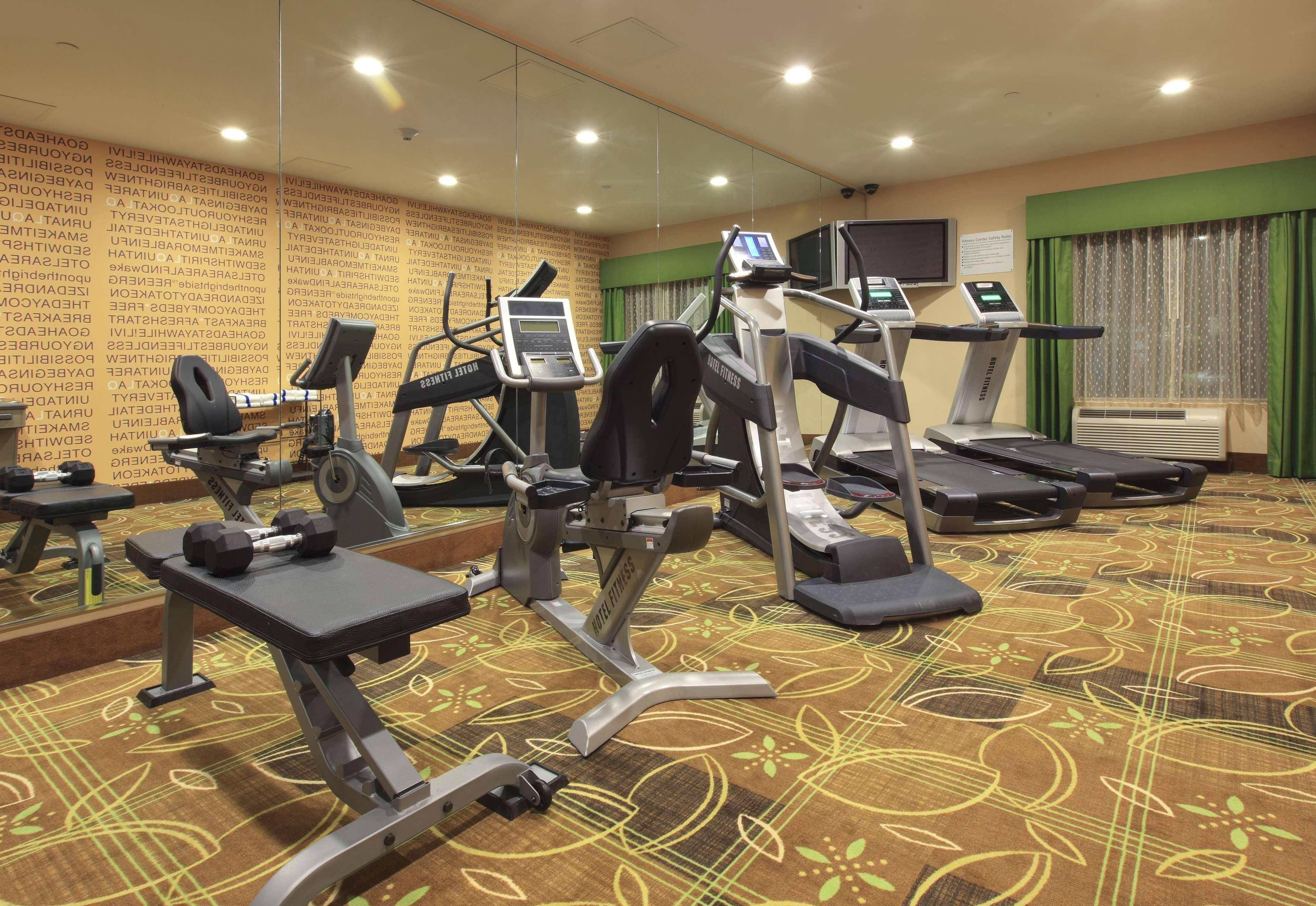 La Quinta By Wyndham Wolfchase 3*