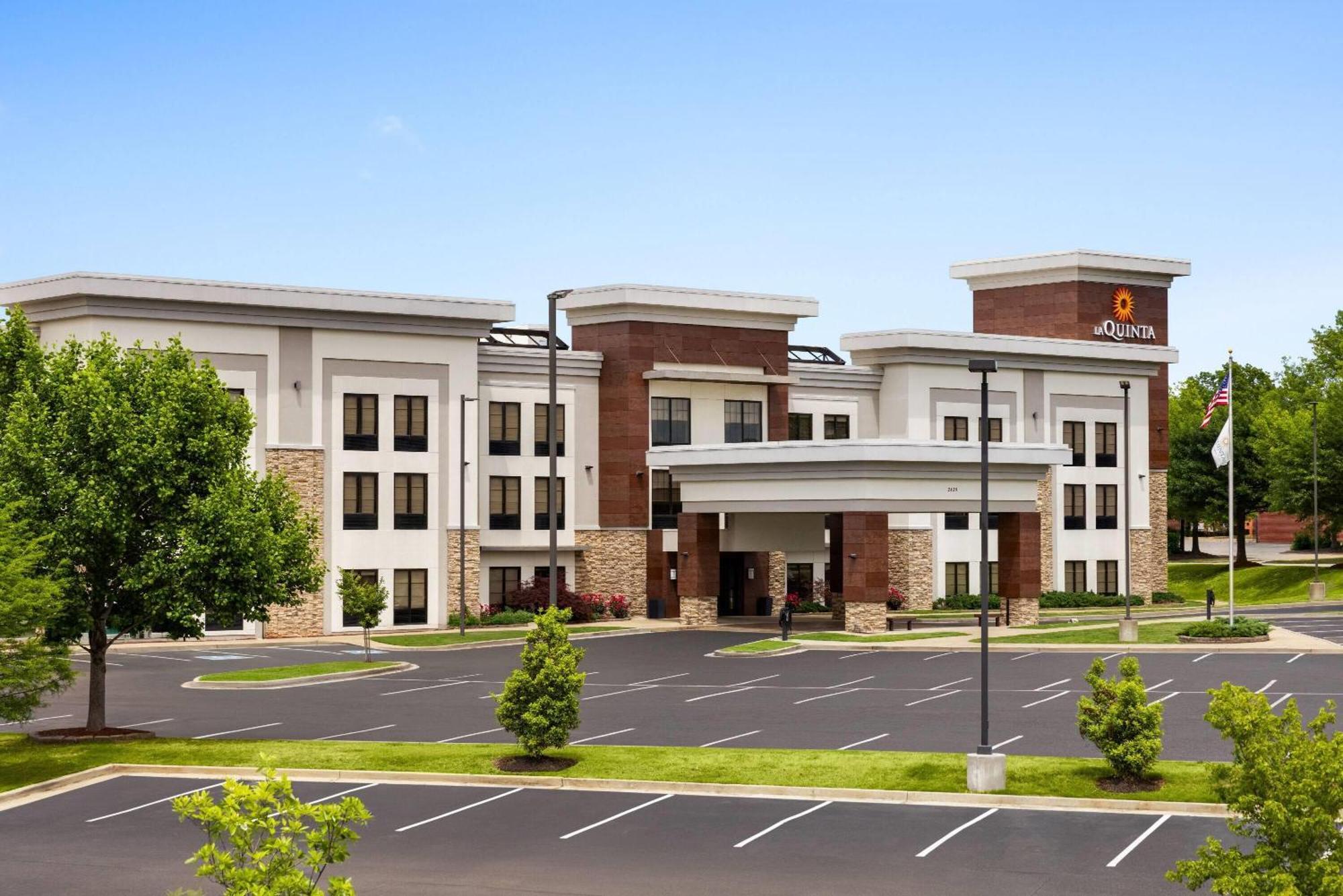 La Quinta By Wyndham Wolfchase